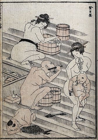 Femmes au bain public et nonne se rasant la tête, La Manga livre XII, Hokusai, 1834